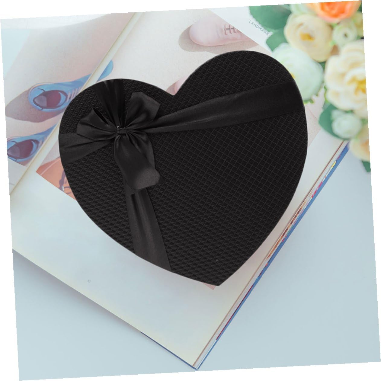 Ciieeo 2pcs Heart Shaped Decorative Boxes Large Black Cardboard Boxes with Lid for Valentine's Day Flowers Chocolates Candy Packaging