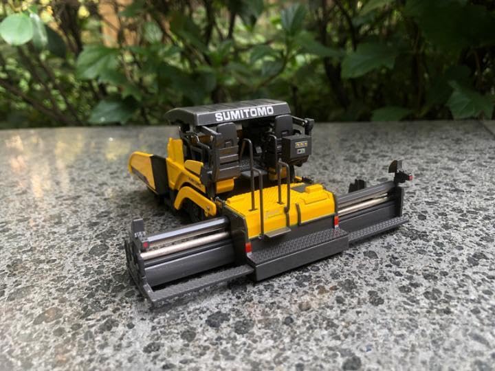 Amazon.co.jp: ミニカー 1:50 住友 HA60W アスファルトフィニッシャー 