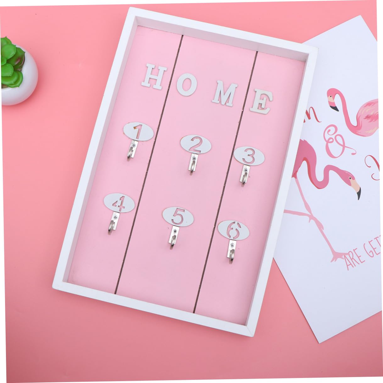 Generico Portachiavi da Muro in Nordico Ganci Organizer Finitura Rosa per Ufficio e Camere da Dormire