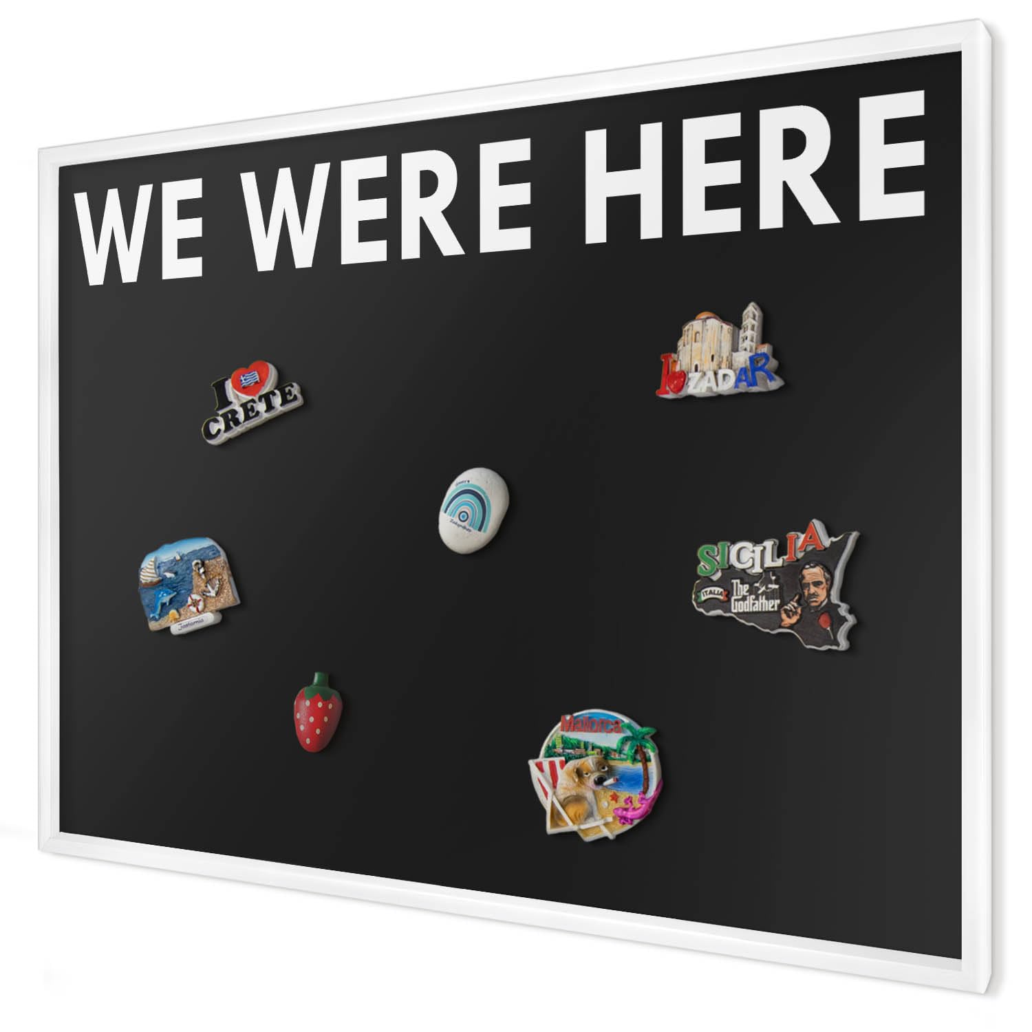Pizarra Magnética 100x70 cm | con Marco Blanco | We Were Here | Montaje Fácil | Tablero Imantado | Para Amantes de los Viajes | Para Fotos, Notas y Recuerdos | Decoración Hogar