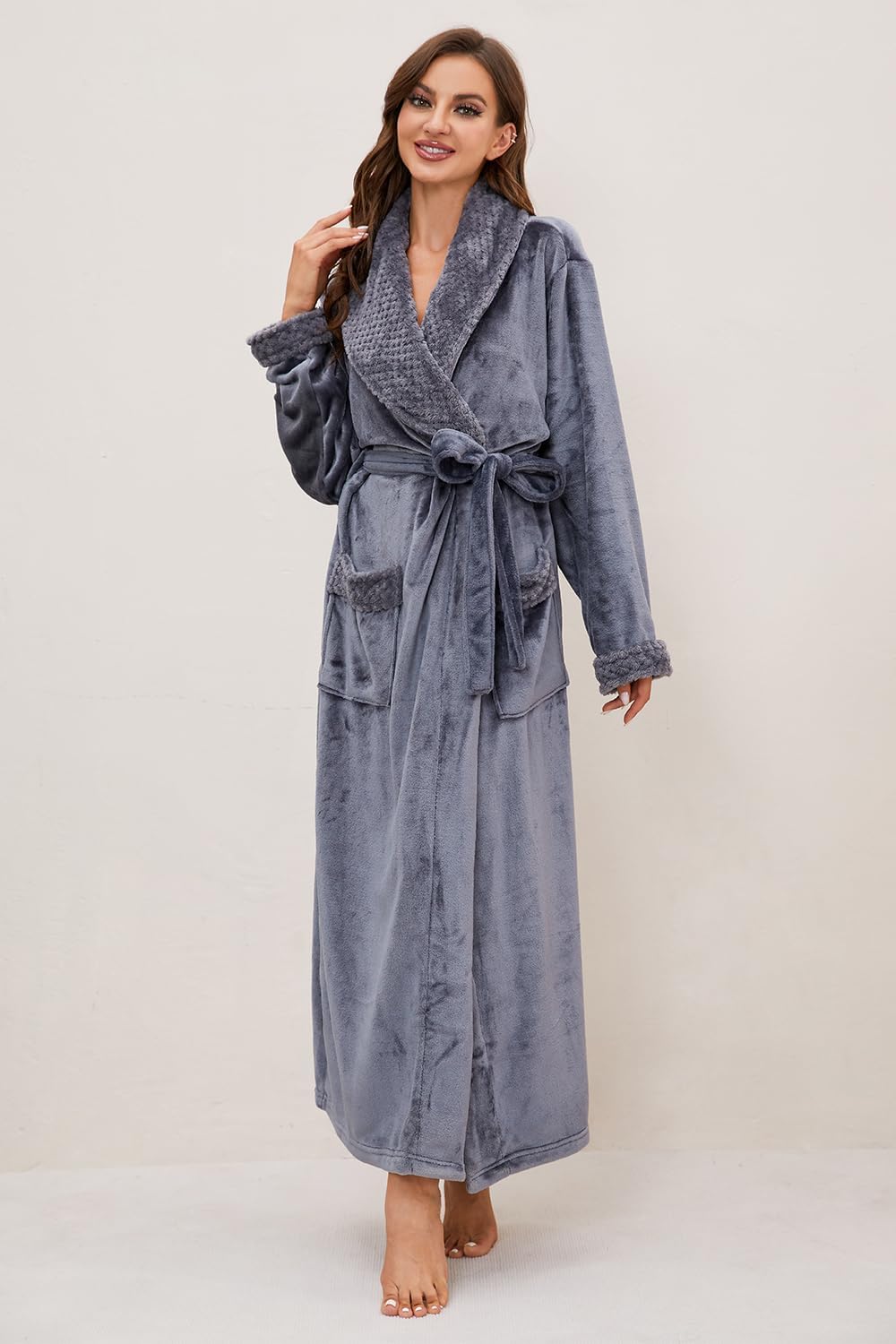 HEARTNICE Womens Long Fleece Robe Soft Plush Robes for Women Warm Bathrobes Comfy House Coat Full-length - Image 4