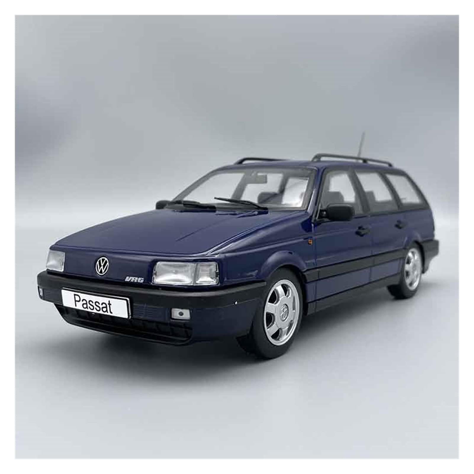 Scale Finished Model Car Boutique 1:18 for Volkswagen Passat