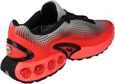 NIKE Men's Air Max Dn Se Sneaker