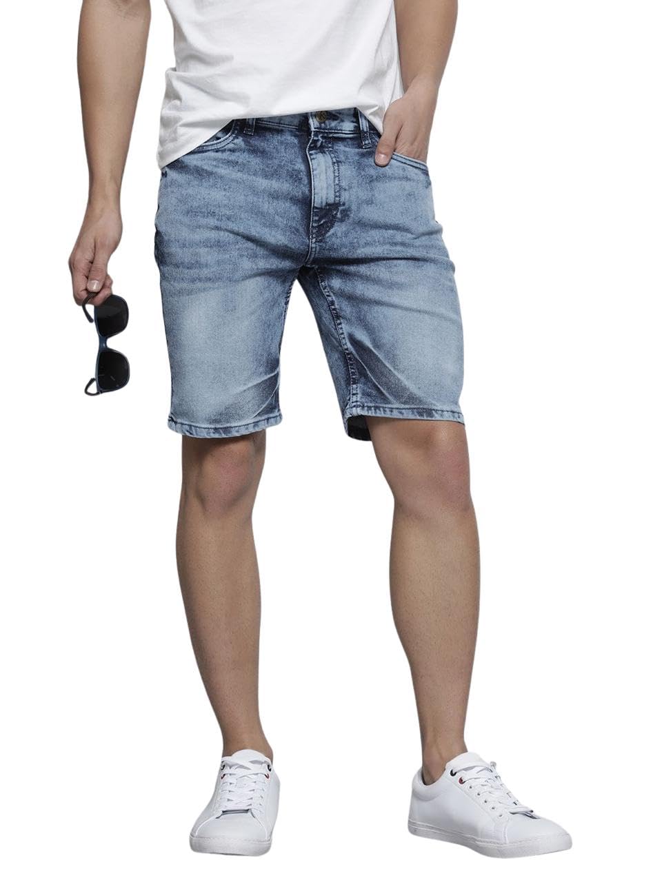 Men Slim Fit Solid Mid-Rise Denim Shorts