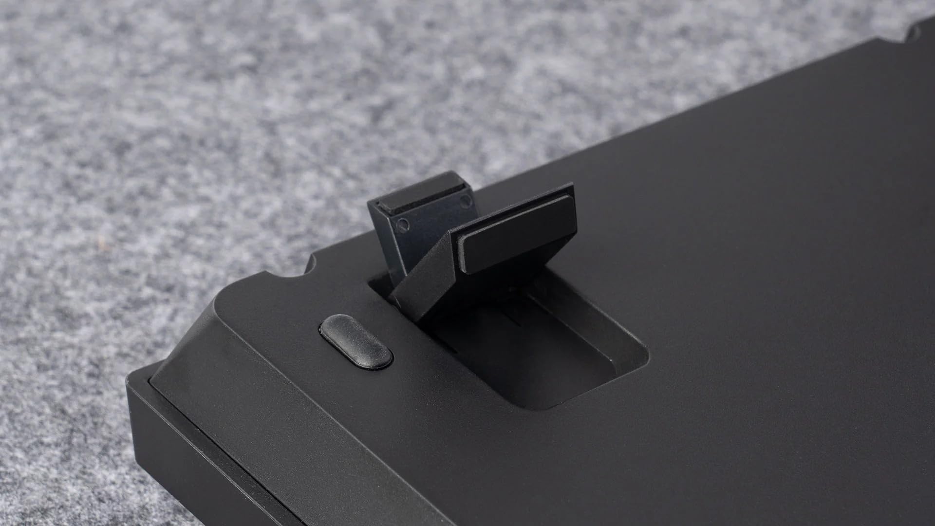 Keychron K10 MAX Tastiera meccanica wireless, 2,4 GHz/Bluetooth/USB-C, LED bianco, QMK/VIA, Macro programmabili, PBT Keycaps, Per Mac Windows, Super Red Switch