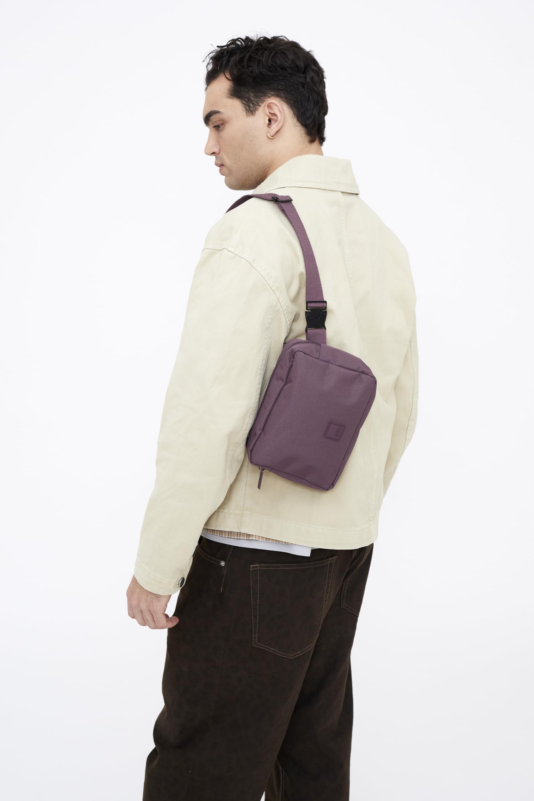 LEFRIK - Riñonera Reef Crossbody - Correa Ajustable y Varios Compartimentos - Resistente al Agua (Maroon)