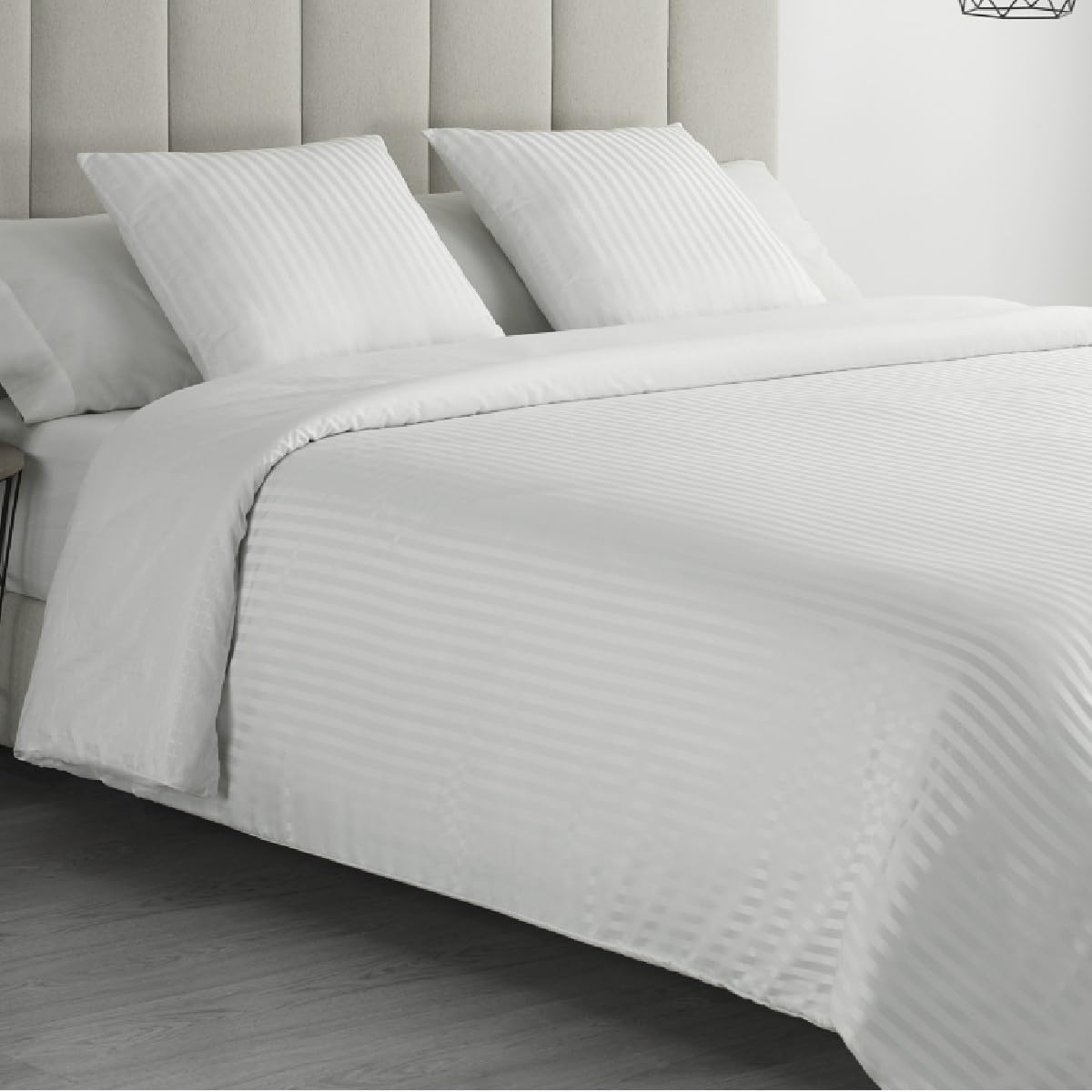 Funda Nórdica Hotel Tejido Satén Cutí con Cojines Color Blanco Talla 280x240 cm - Dhestia Home