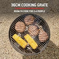 Weber Smokey Joe Premium Holzkohlegrill/Tragbares Design, Porzellanemaillierter Deckel und Kessel, 37 cm Grillfläche, Tuck-N-Carry-Griff, Schwarz – Ansicht 6