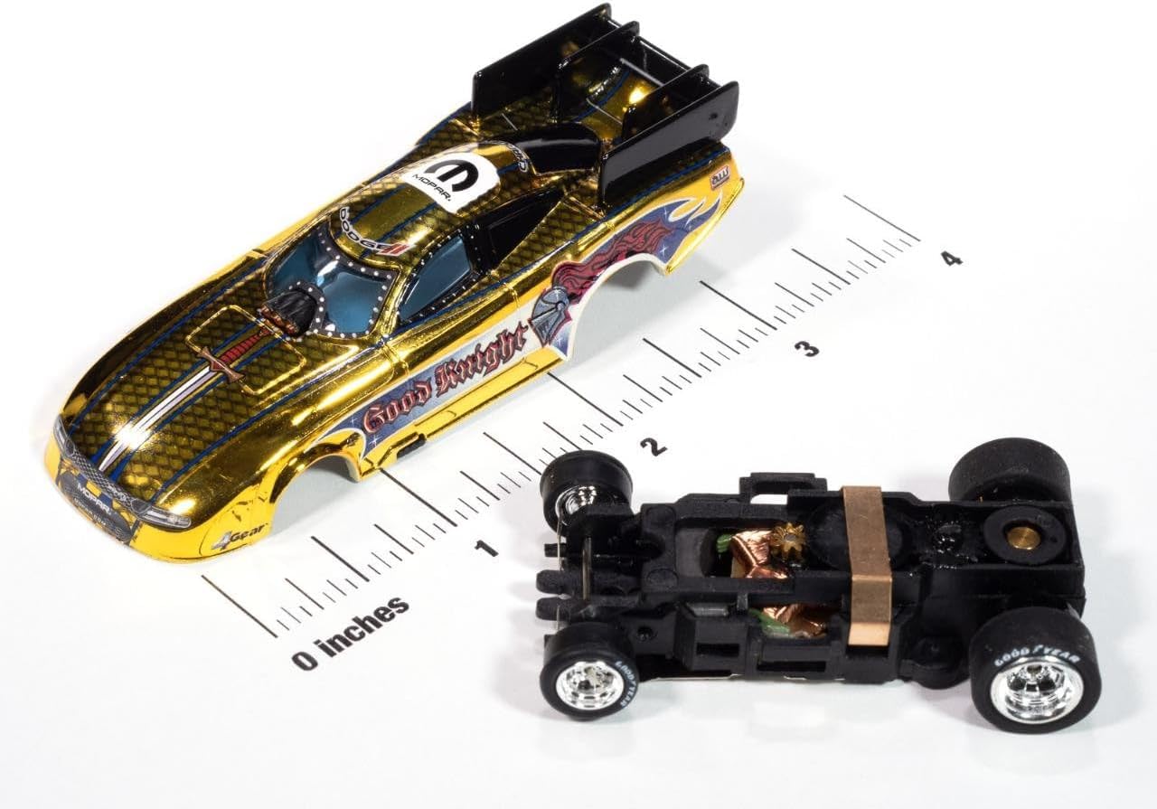 SC421-2GLD Auto World 4Gear 2022 Dodge Charger Good Knight FC HO Scale Slot Car