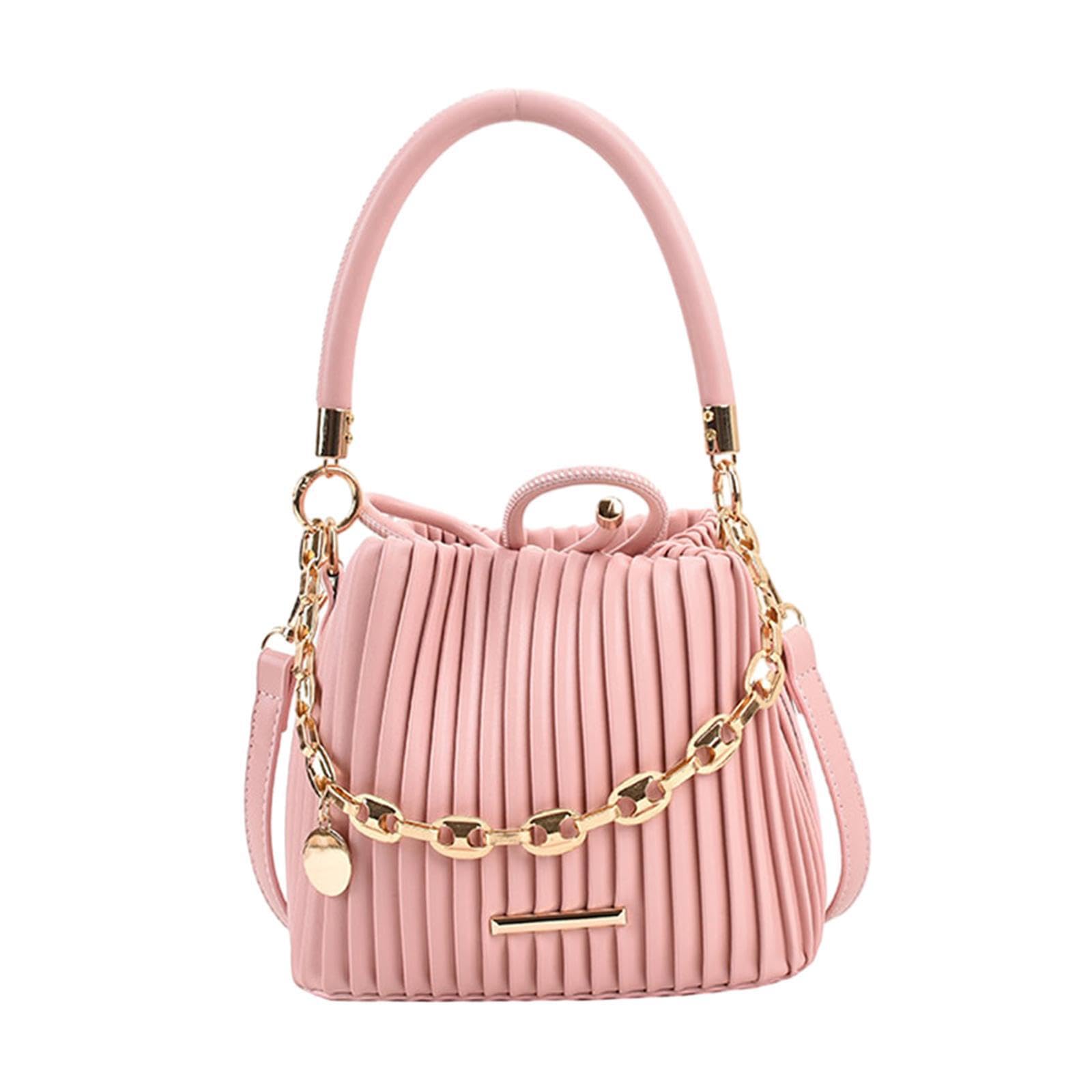 Sac bandoulière femme léger pour éviter les douleurs d'un grand sac
