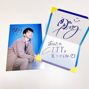 kemio ポスター サイン入り kemioが初の写真集を発売、刊行記念展覧会「裏アカ」も開催