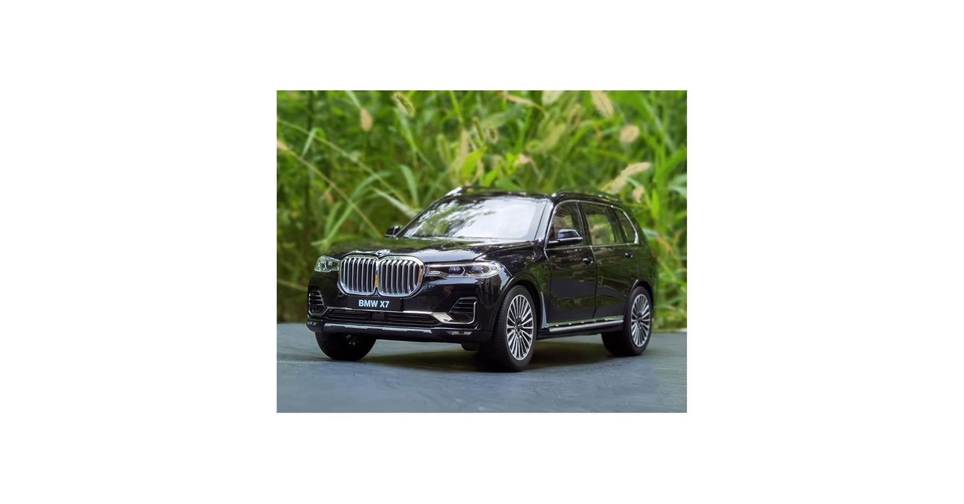 Amazon | ミニカー スケールモデルカー ブティック1：18 BMW X7