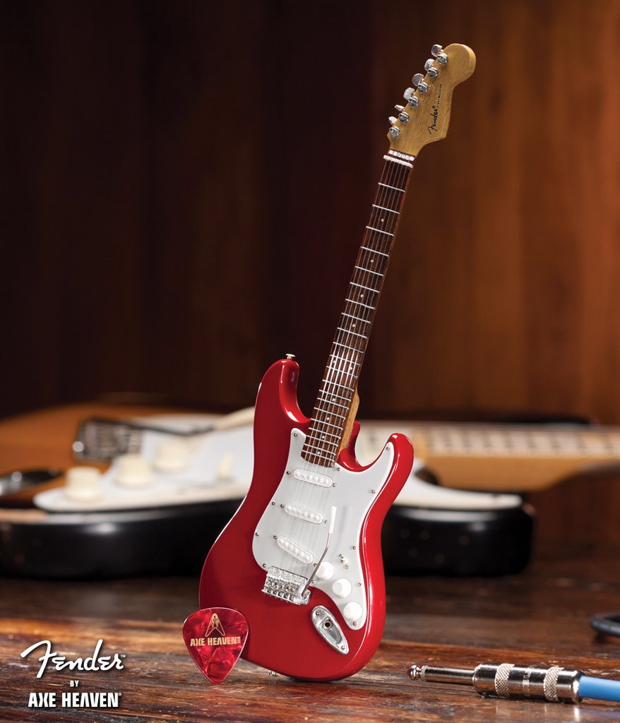 Amazon.com: Axe Heaven FS-006 Licensed Fender Stratocaster