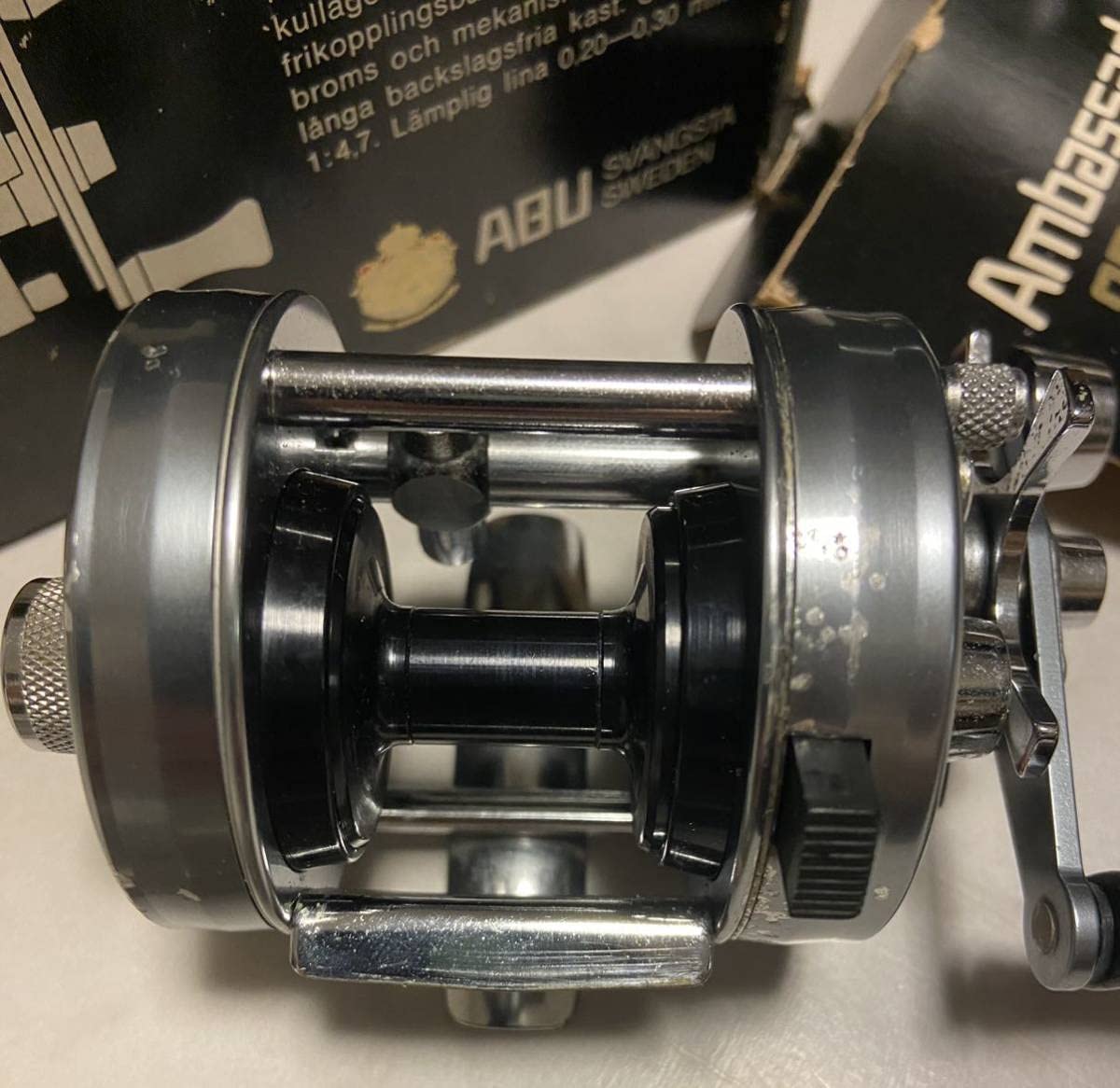 Amazon.co.jp: アブガルシア アンバサダー2500C フットno760800 元箱