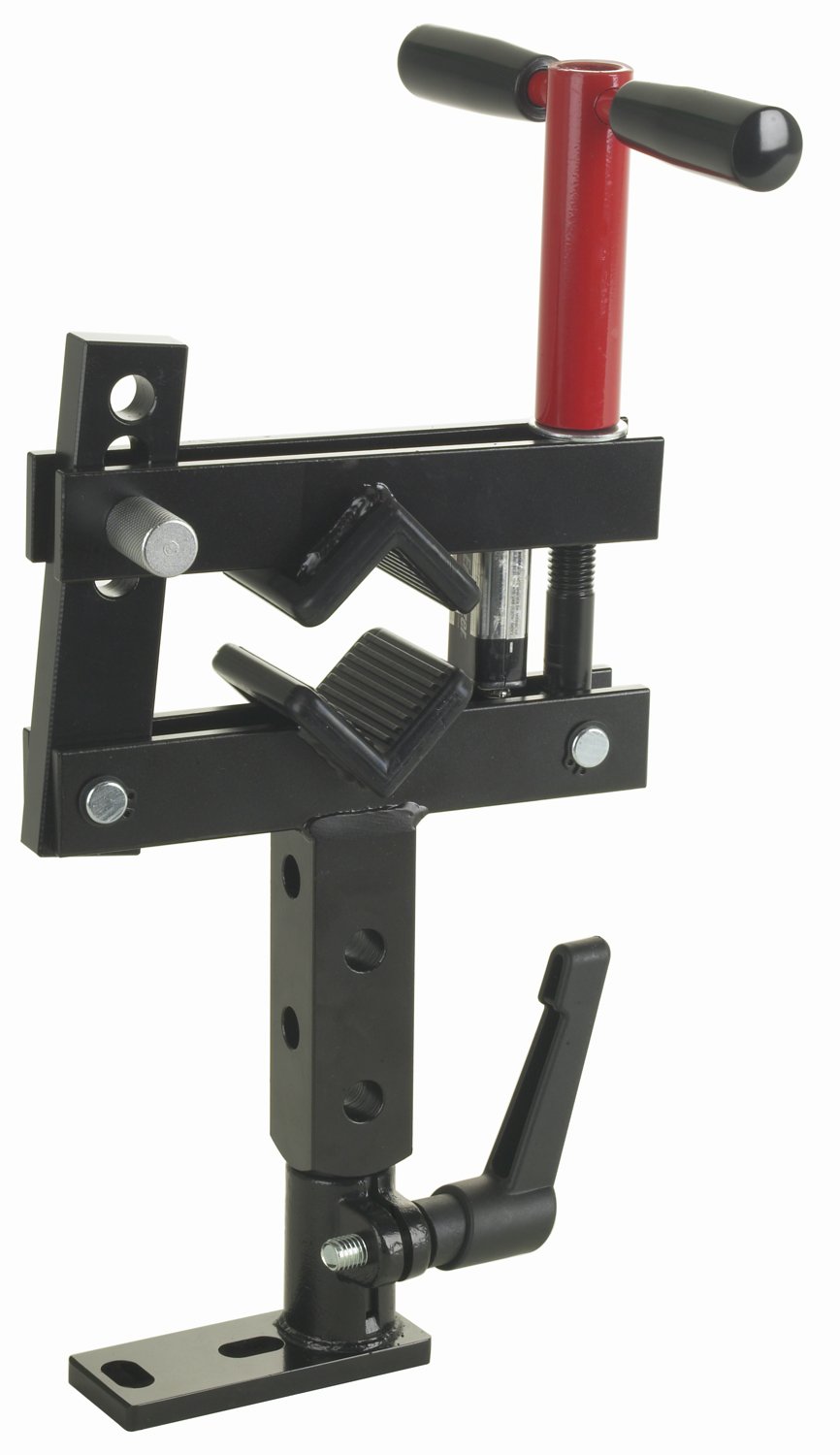 Fourche avant de moto en révision grâce à l'étau d'amortisseur OTC 4779 à l'atelier