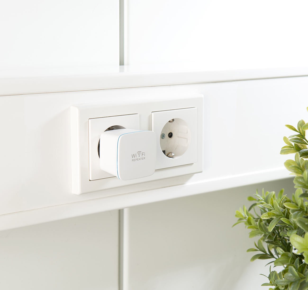 7links 2er-Set Mini-WLAN-Repeater WLR-350.sm mit Access-Point & WPS-Knopf