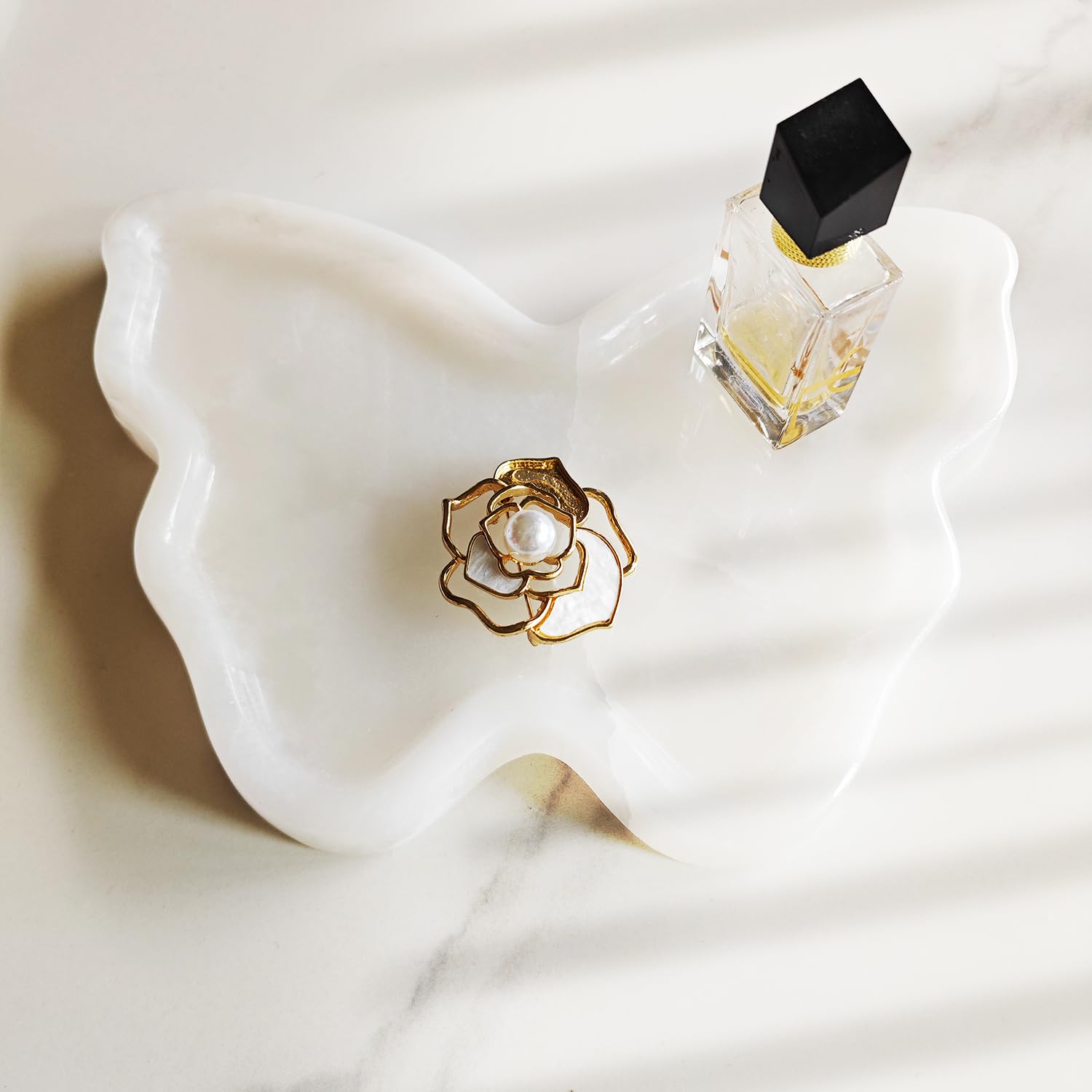 Natural Marble Vanity Tray, Jade Butterfly Shaped Stone Catchall, Organizer for Countertop, Perfume, Jewelry, Candles, Kitchen,Bathroom,for Lady,Mother,Girlfriend Gift (White jdae)