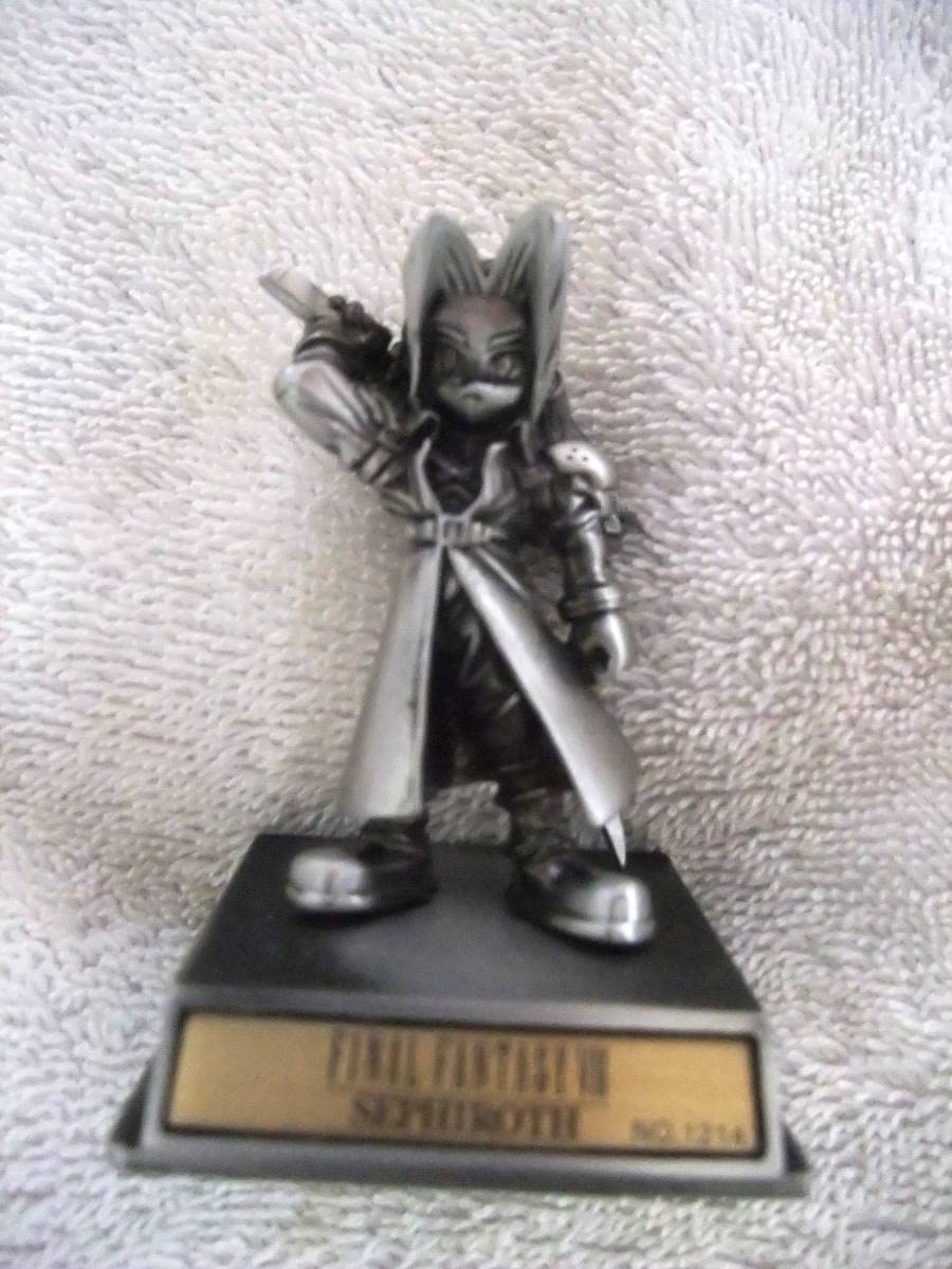 Amazon | 極美品！クロムフィギュア「FFⅦセフィロス」3000体限定品