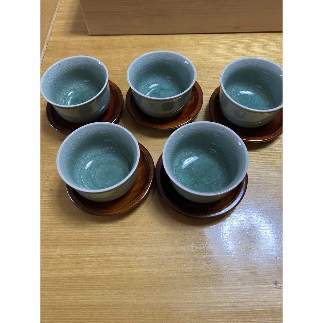 Amazon.co.jp: 青磁 湯呑み茶碗 茶托 5客セット レトロ : ホーム＆キッチン