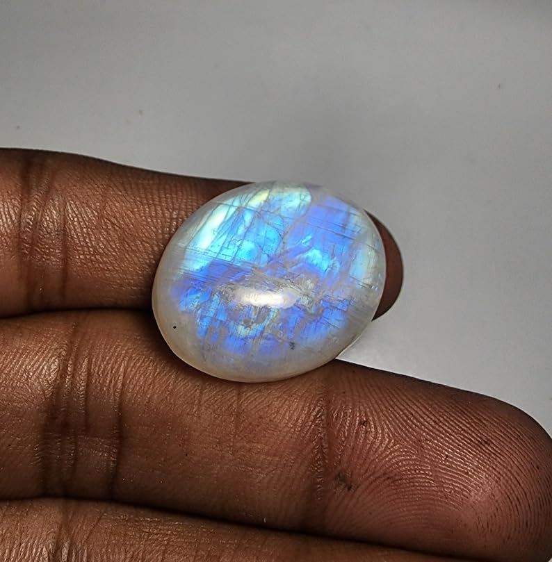 Pierre de lune arc-en-ciel pour créer vos bagues et pendentifs bohèmes DIY