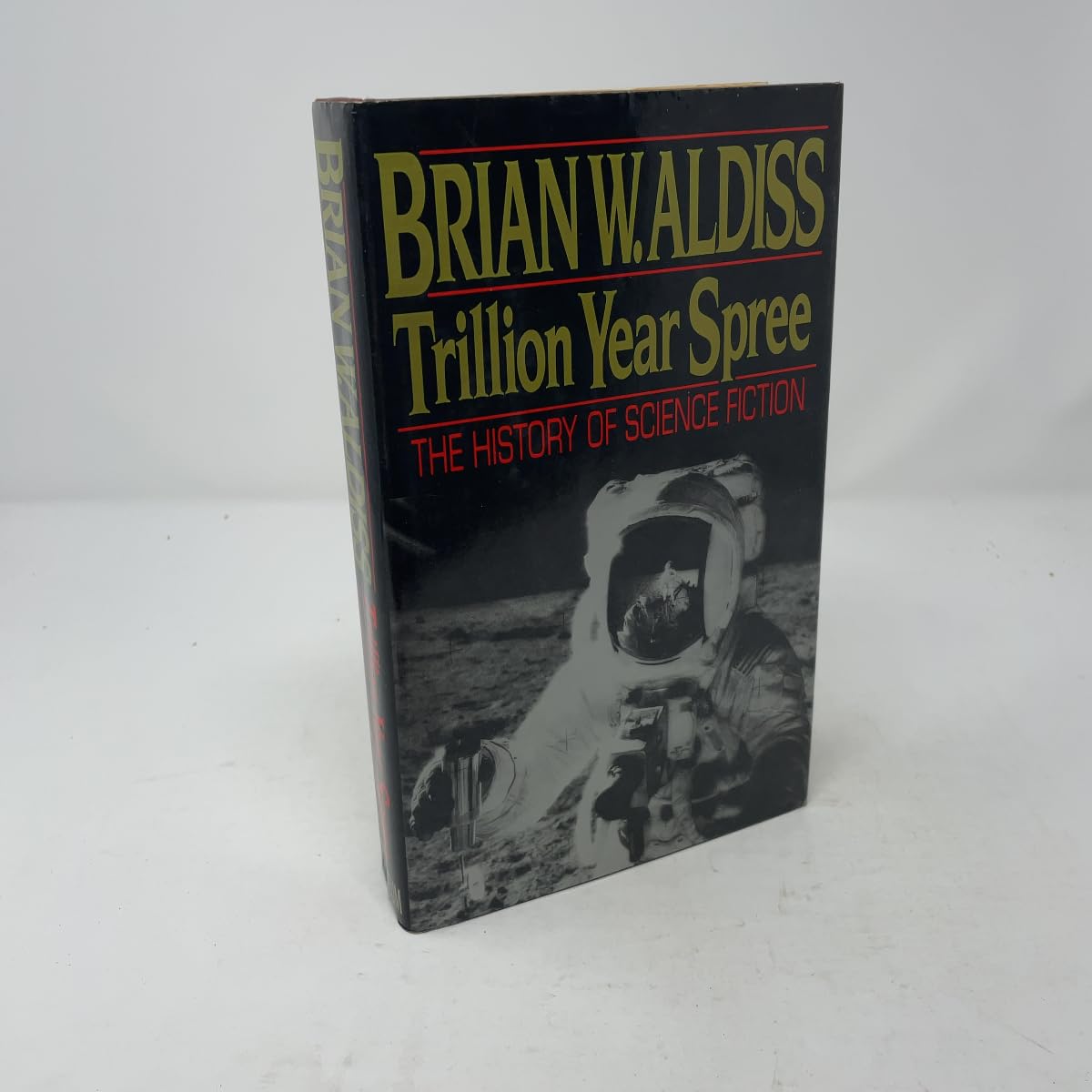 Buy Trillion Year Spree: The History of Science Fiction — BookShops.in