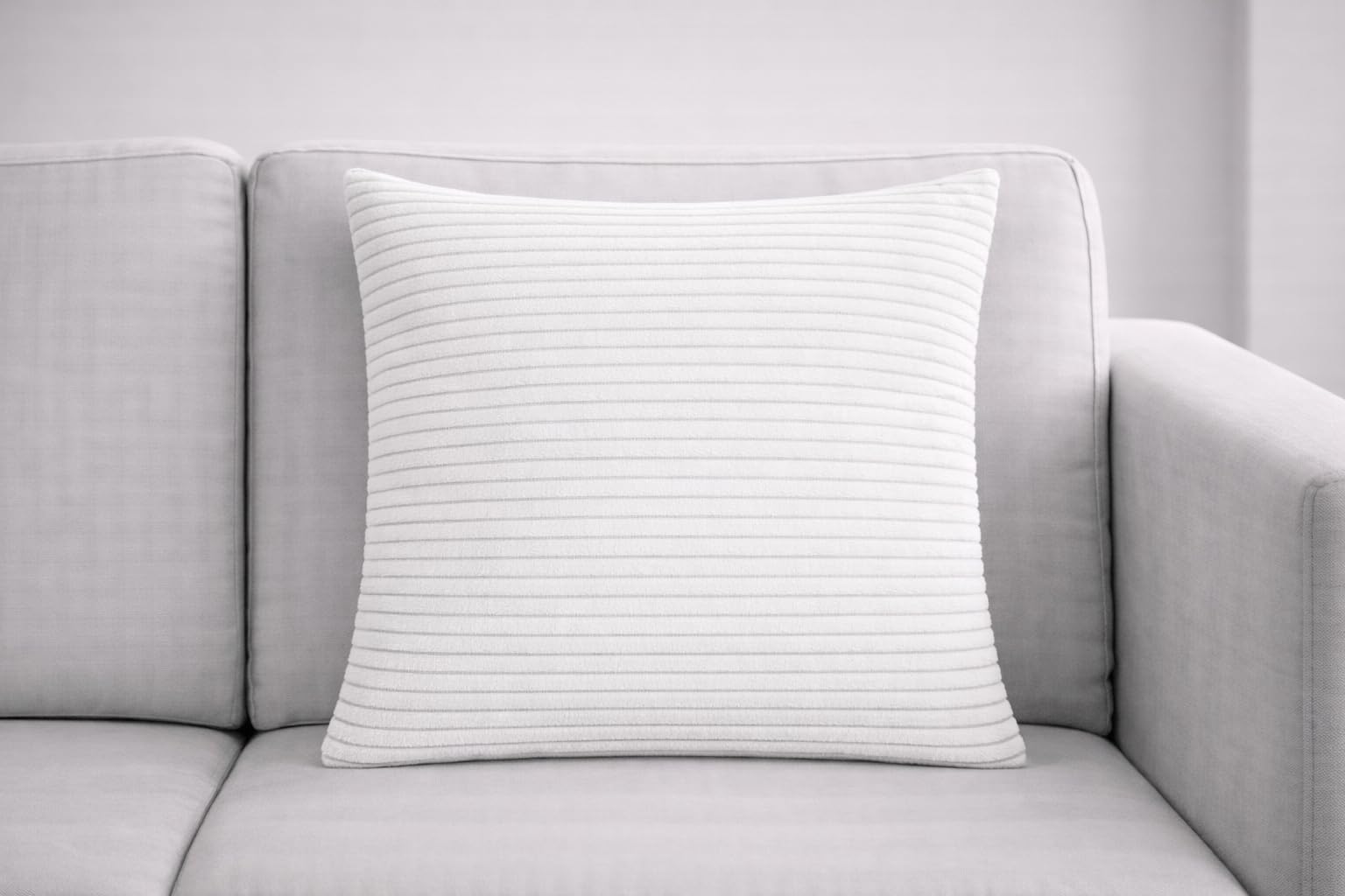 Seechoo Corduroy Cushion Covers Set of 2, Large Sofa Cushion Covers 55x55cm (22x22 Inch), Soft Ribbed Decorative Cushion Covers for Sofa, Living Room and Bedroom (White)