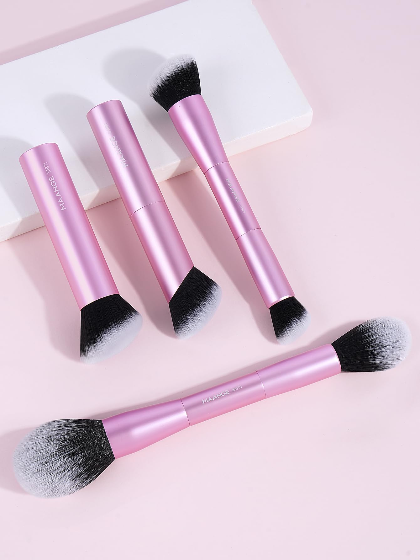 MAANGE Set di 4 pennelli per fondotinta kabuki a doppia estremità, per cipria liquida, correttore, crema, cosmetici, blush, kit di strumenti per il trucco del viso (rosa)