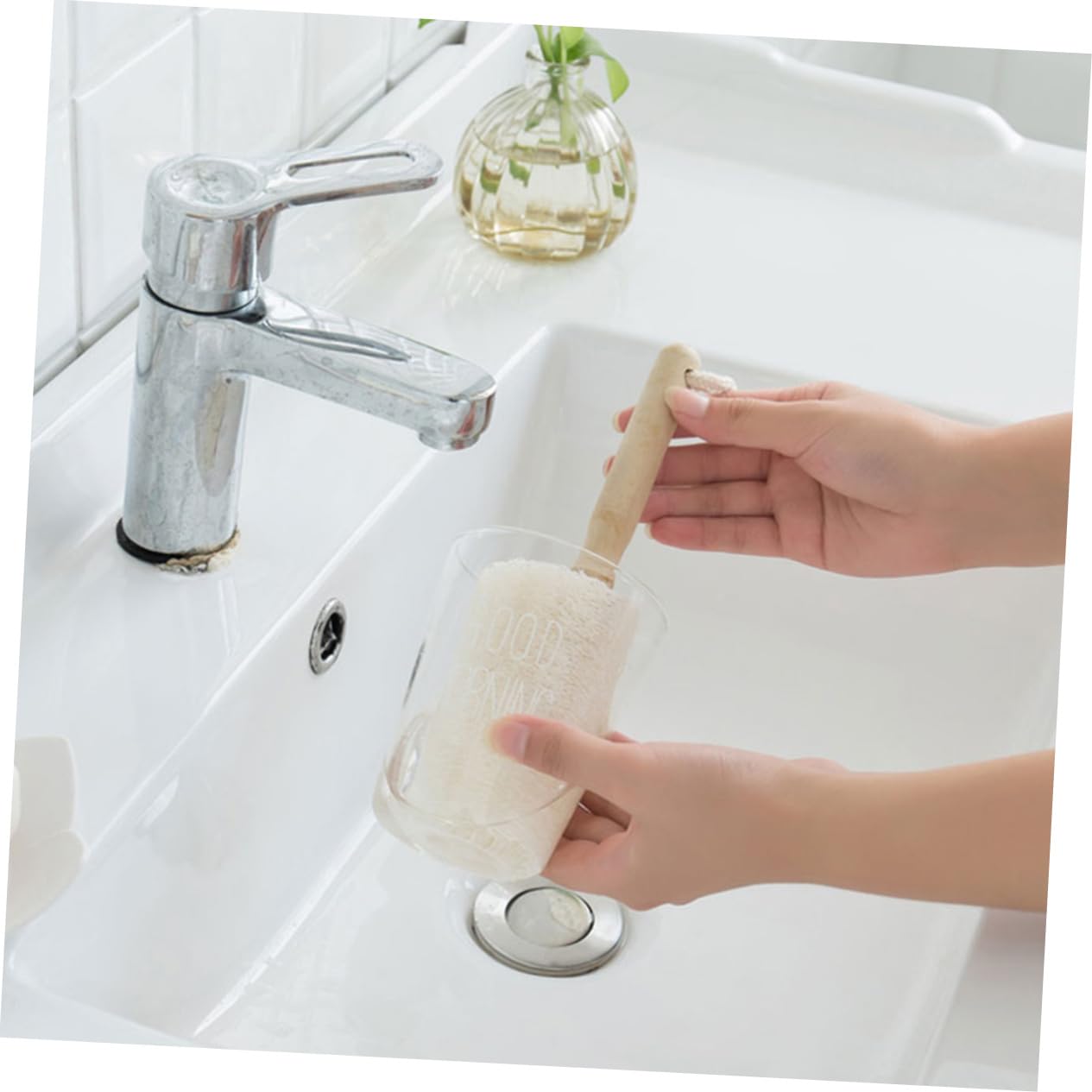 Gogogmee Water Bottle Cleaning Brush Long Handle Cup Brush Sports Bottle Brush Kettle Brush Comfortable to Hold