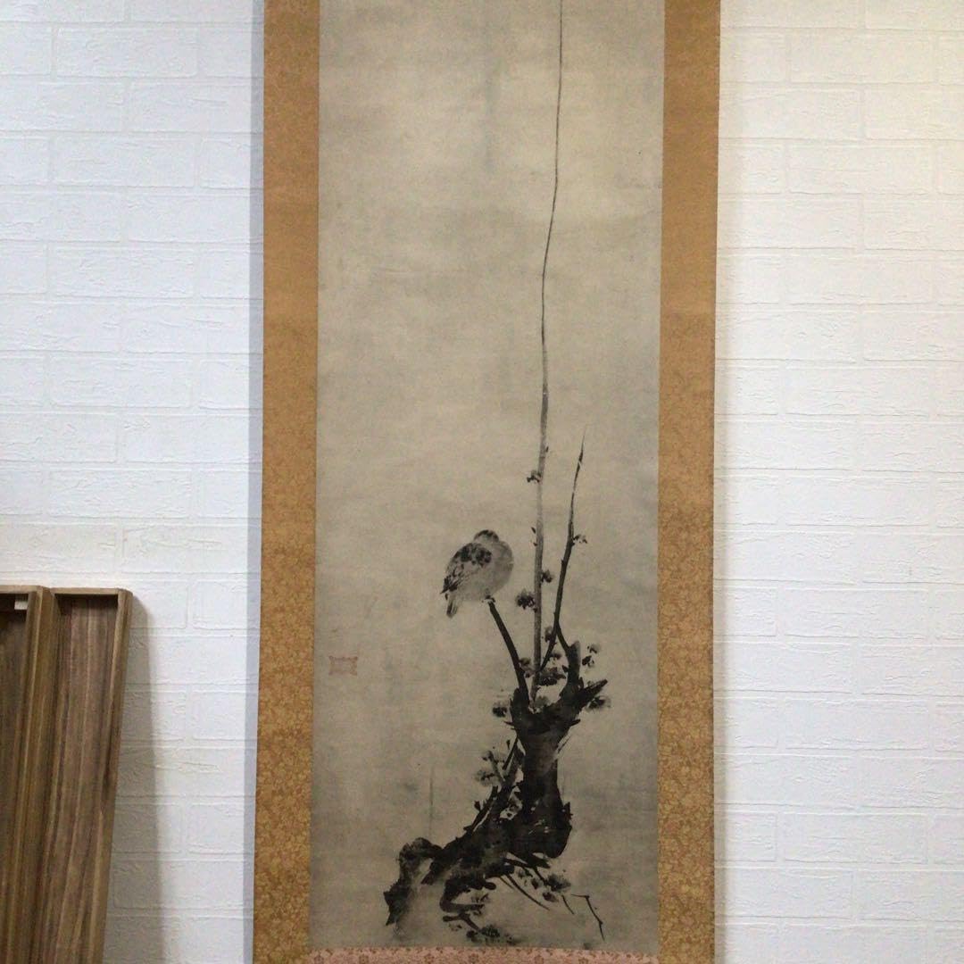 Amazon.co.jp: J685 掛軸 宮本武蔵 紅梅鳩図 共箱 印刷工芸品 画賛