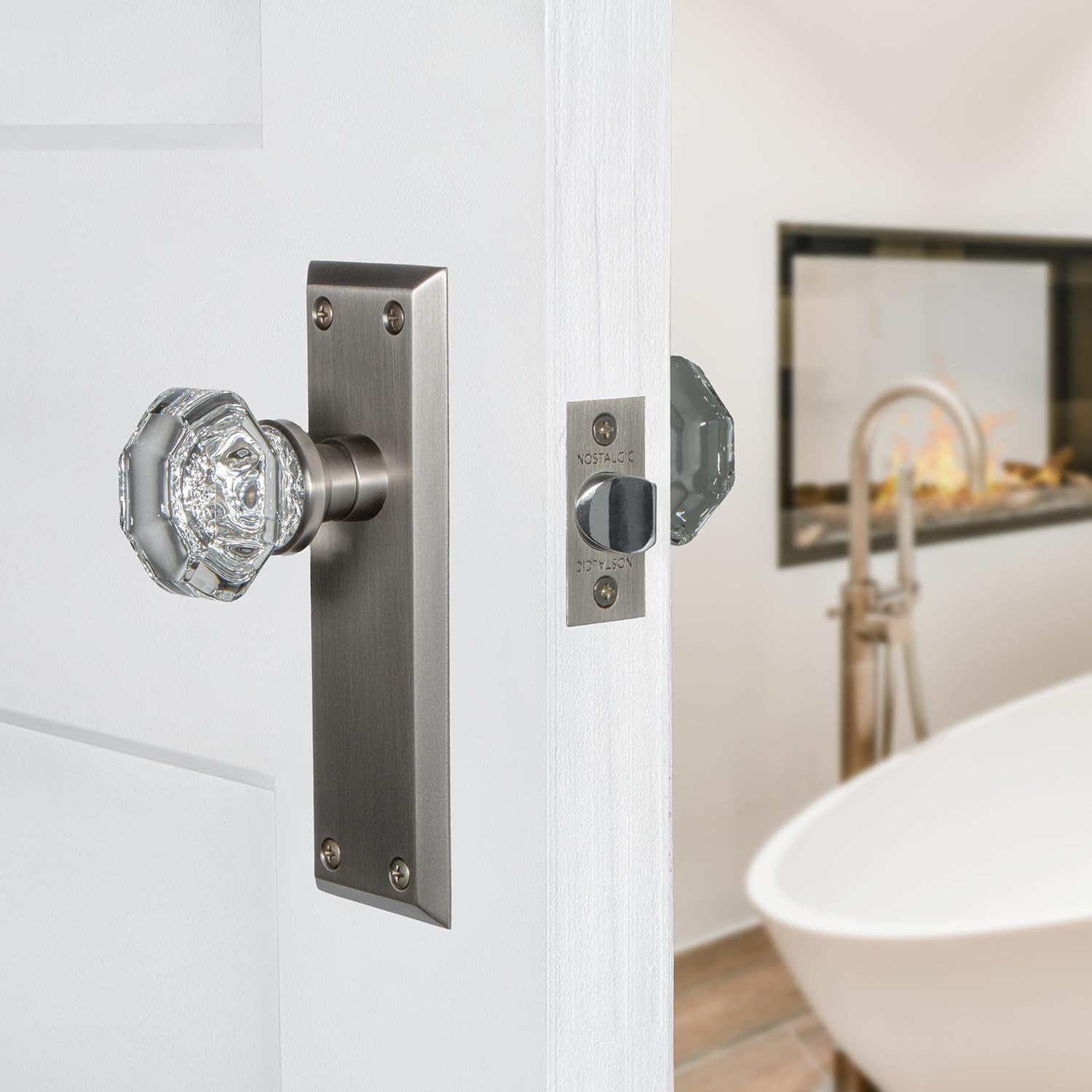 Nostalgic Warehouse New York & Waldorf Crystal Door Knob with Plate