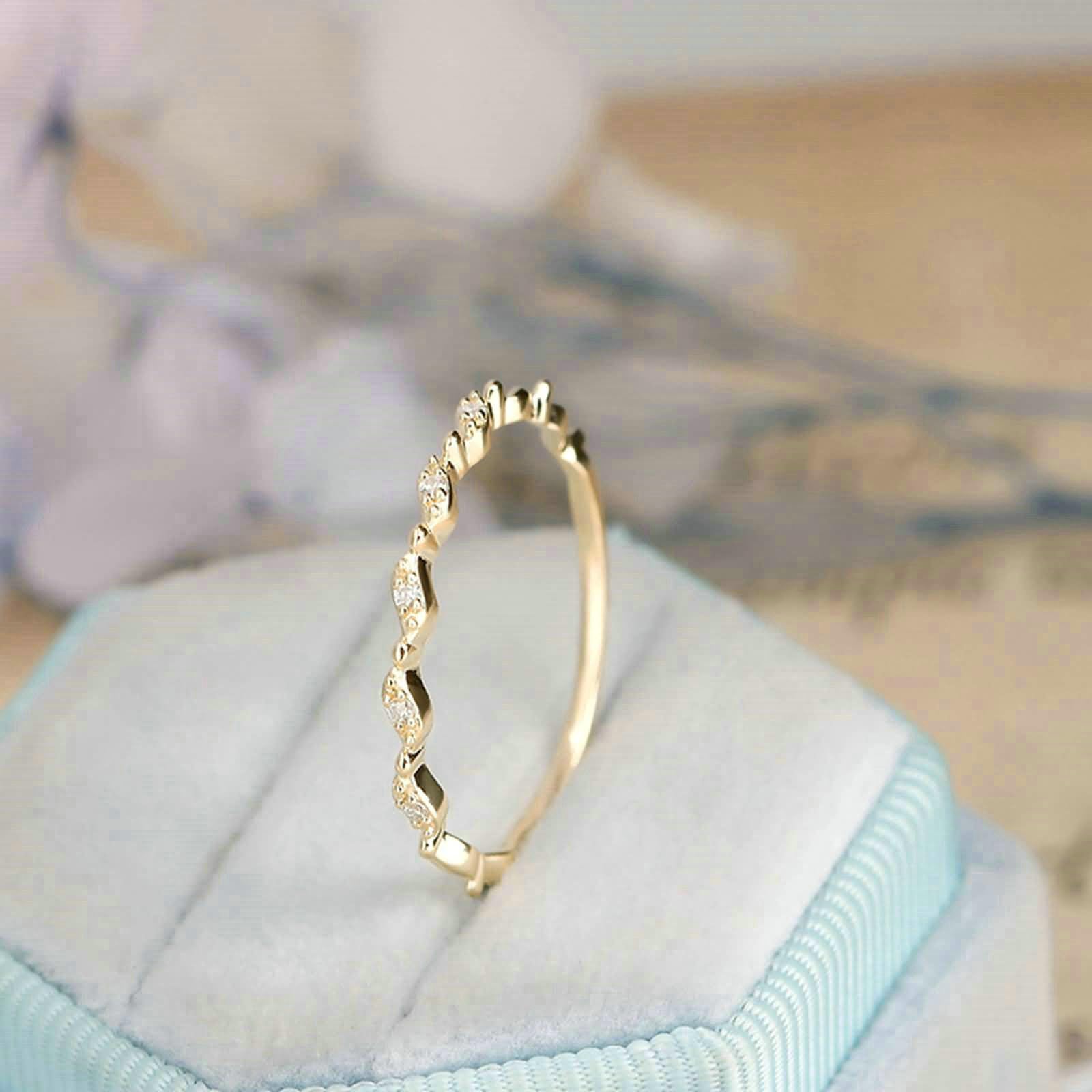 Pierścionek dla kobiet, złoty, 18K Infinity Band z okrągłym pierścionkiem moissanite, dla kobiet, złoty