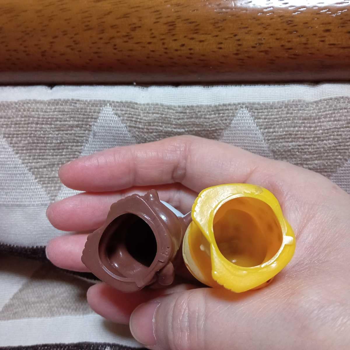 Amazon.co.jp: マン 怪獣 指人形 怪獣ブースカ チャメゴン 2体