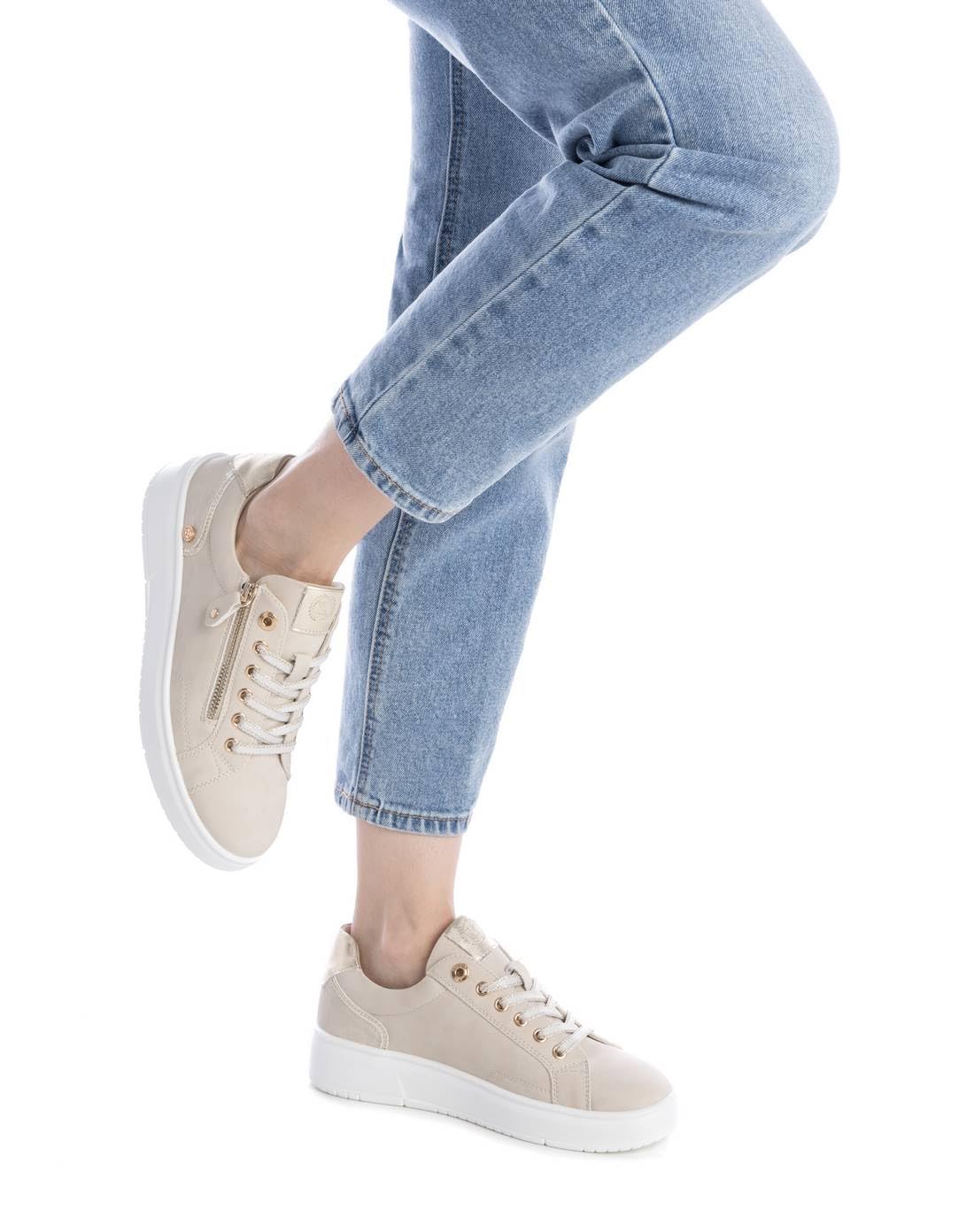 XTI - Zapatilla Mujer - Calzado Cómodo y Versátil - Moda Casual