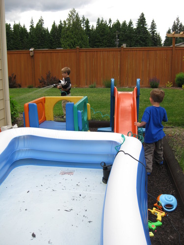 Used for draining kids swimming pool, works great!