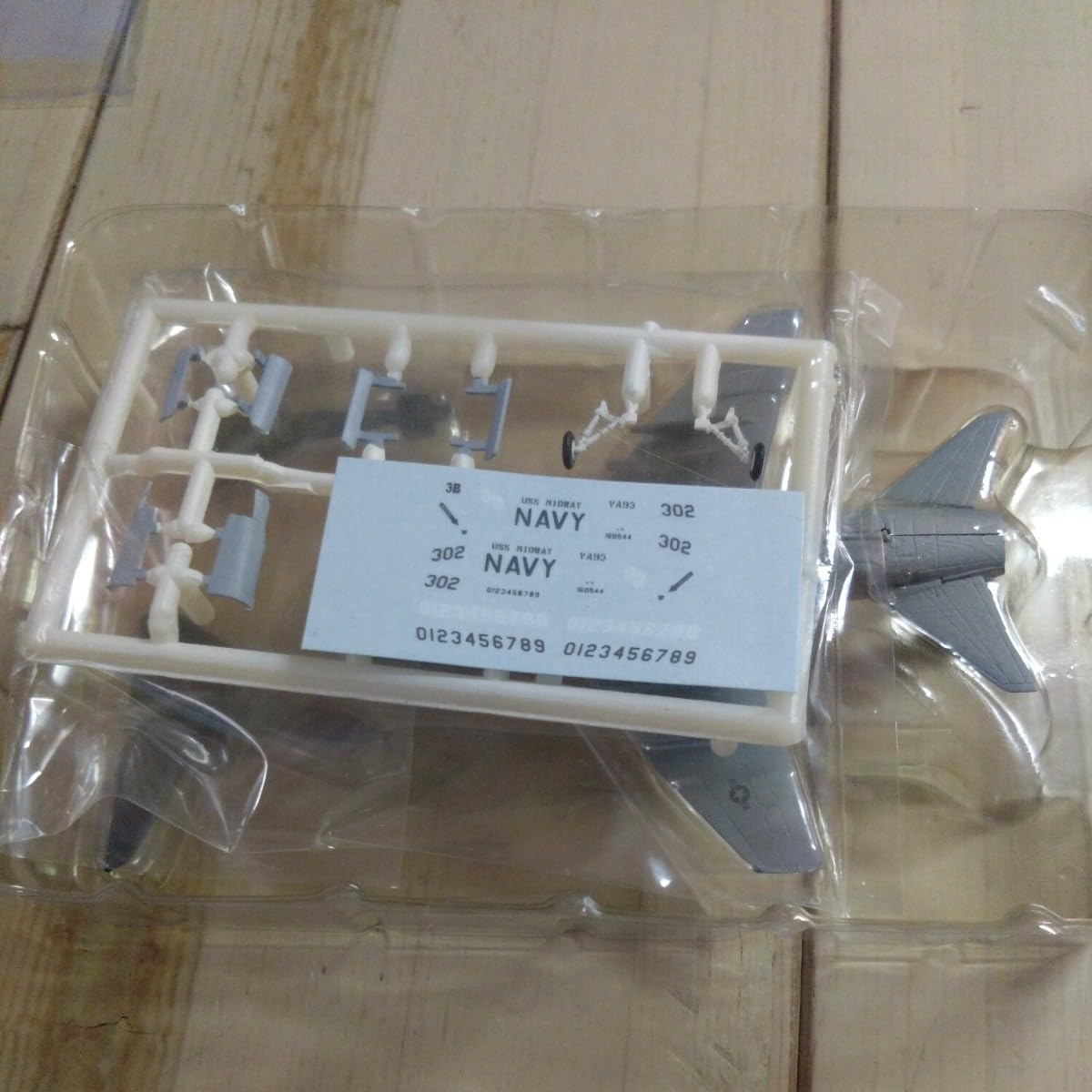 Amazon | エフトイズ F-toys 1/144 A-7E コルセア VA-93 厚木基地 uss