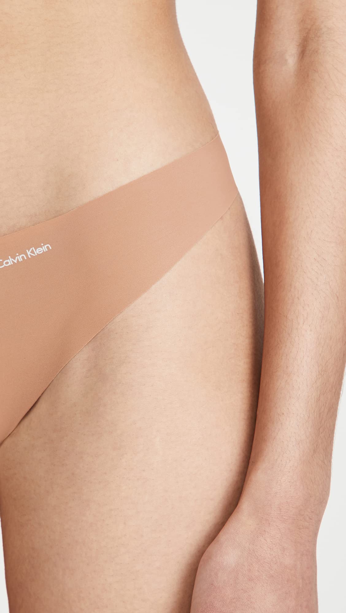 Calvin Klein Damskie majtki Invisibles stringi