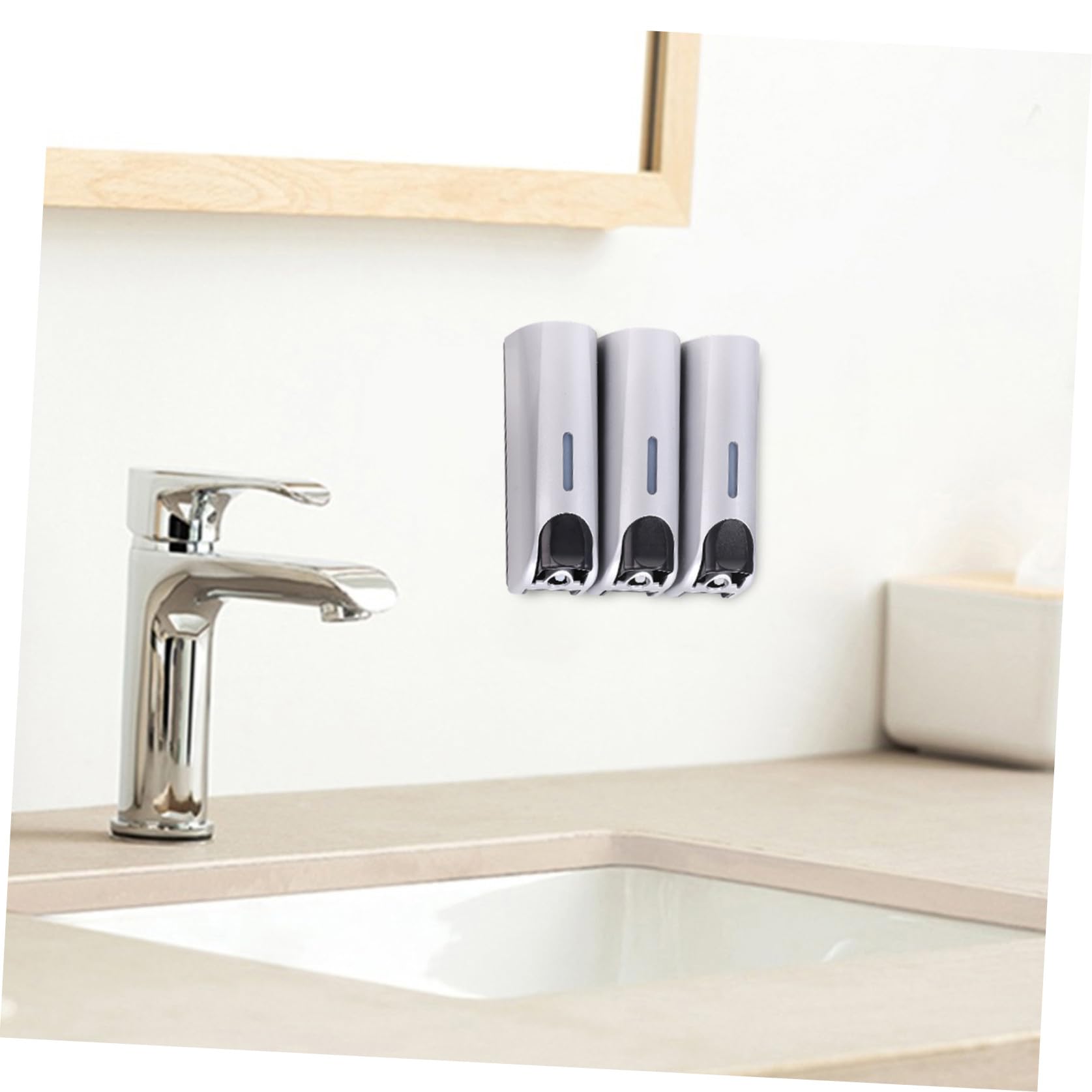 Dispenser da Parete per Sapone Liquido e Shampoo 3 Scomparti in Metallo e Plastica, Leggero e Facile da Pulire, per Doccia a Casa Colore Argento