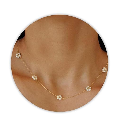 SmileBelle Pearl Necklaces for Women, Daisy Pearl Choker as Y Shaped Pearls Jewelry Gold Heart Necklace for Christmas Teen Gifts Trendy Stuff Birthday Gifts White Baroque Necklace as Wedding Jewelry