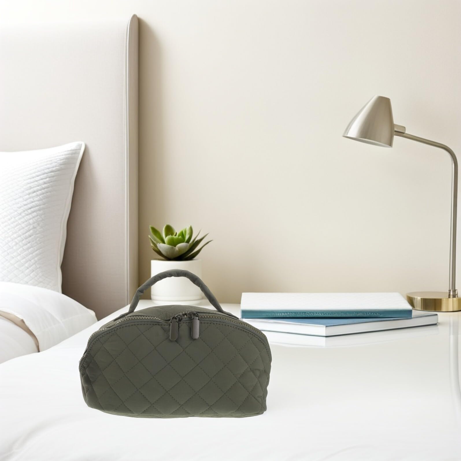 Borsa Cosmetica da Viaggio Donna Grande in Dacron Nero | Capacità Ampia, Scomparti Multipli e Tasca Principale Spaziosa, Manico Pratico e Protezione Dall'umidità