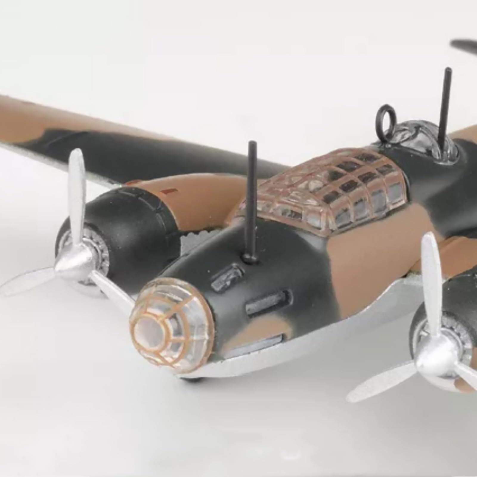 MOUDOAUER 1/144 Scala WWII G4M Betty Bomber Modello In Lega Modello Diecast Aereo Modello per Collezione
