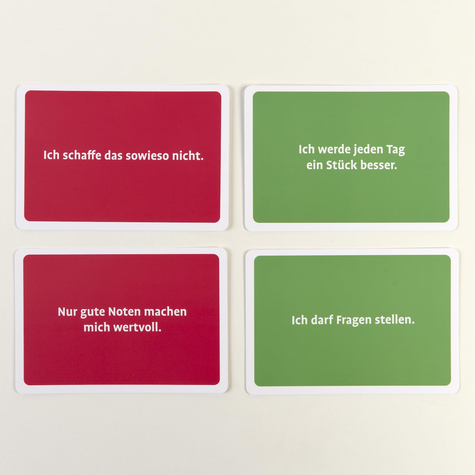 Positive und negative Glaubenssätze für Jugendliche: 80 Grundüberzeugungen für Psychotherapie und Beratung. Mit 16-seitigem Booklet. Kartenformat 9,8 x 14,3 cm in stabiler Box. (Beltz Therapiekarten)
