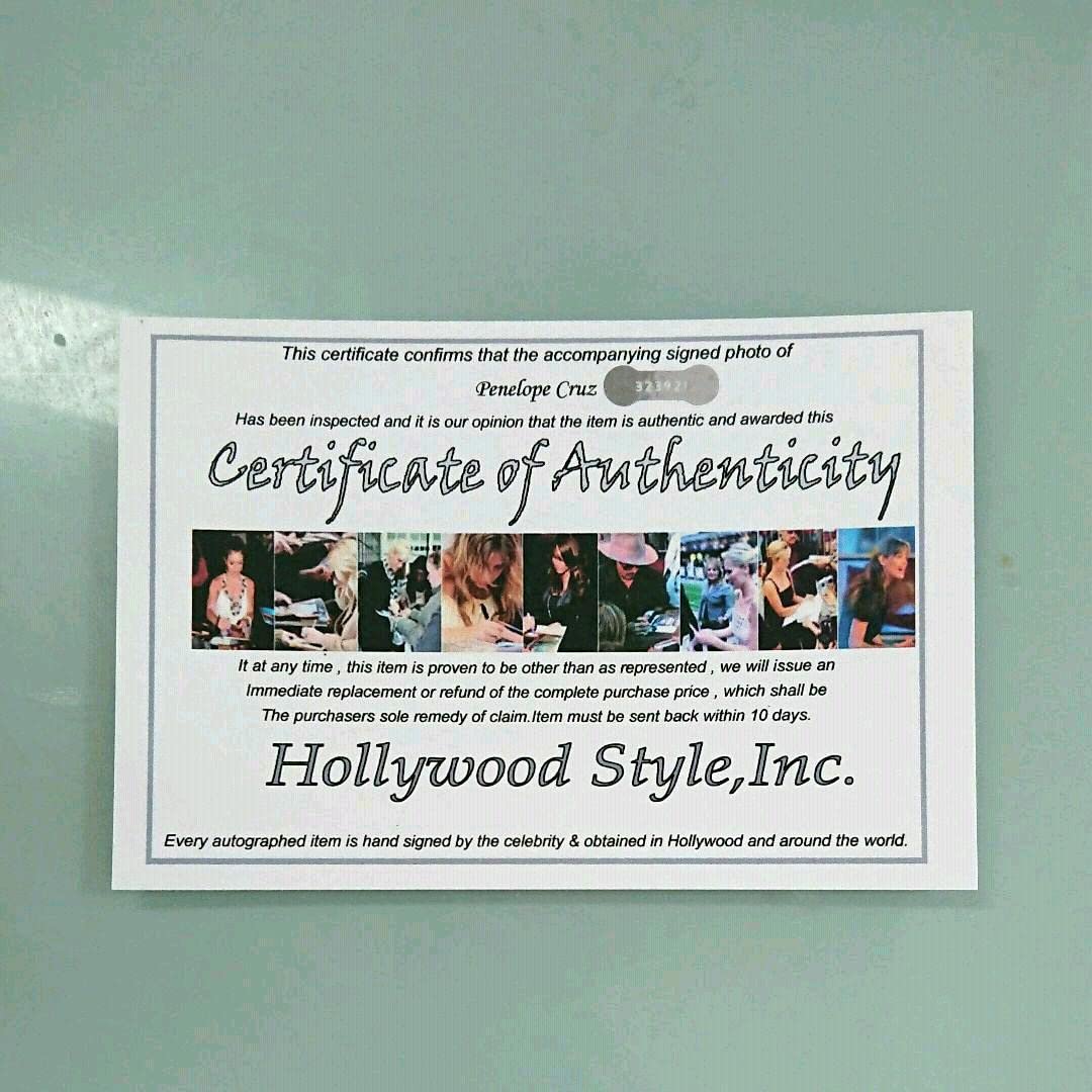 ペネロペ・クルスとイアン・マクシェーン直筆サイン入り写真