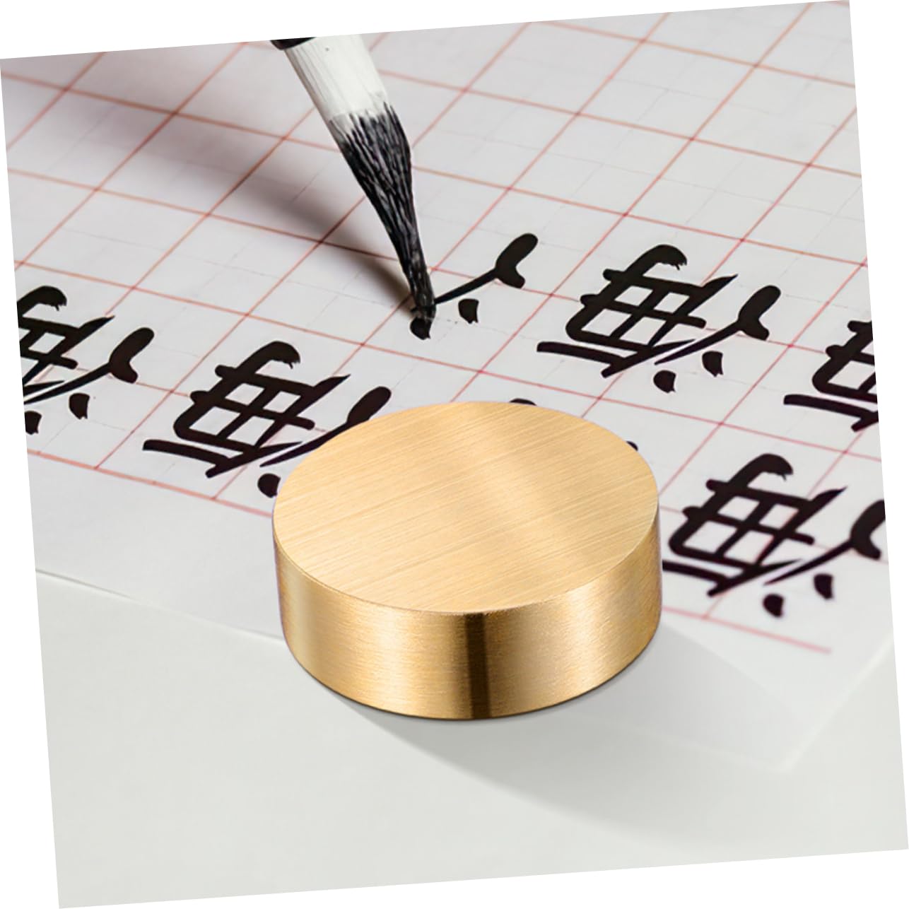 Runder Messing Briefbeschwerer Für Kalligraphie Und Malerei Robuste Qualität Für Büro Und Studierzimmer Dekoratives Element Mit Elegantem Design Vielseitig Einsetzbar Für