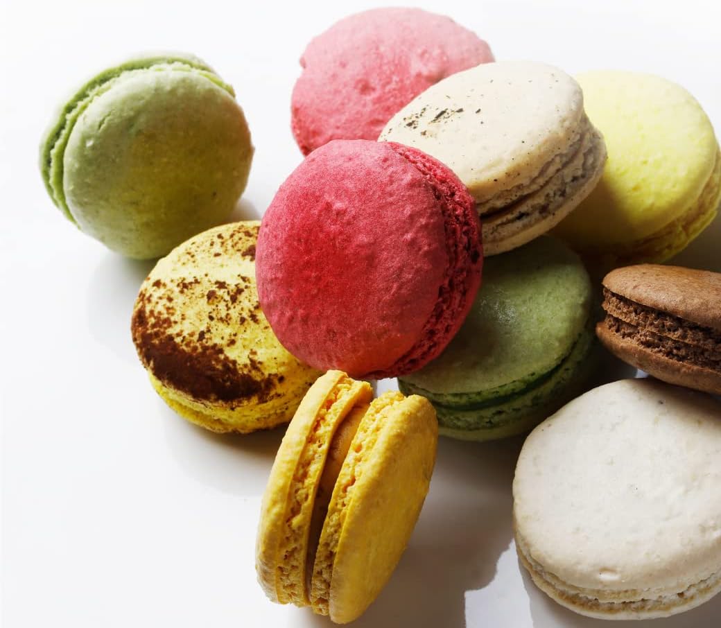 マカロン ギフト 32個入り （8種の味） 【PATISSERIE FUKUNAGA マカロン】 敬老の日 スイーツ ギフト 詰め合わせ お取り寄せ おしゃれ 女子会 プレゼント 個包装 手土産 贈答 高級 内祝い 出産内祝い 洋菓子 デザート