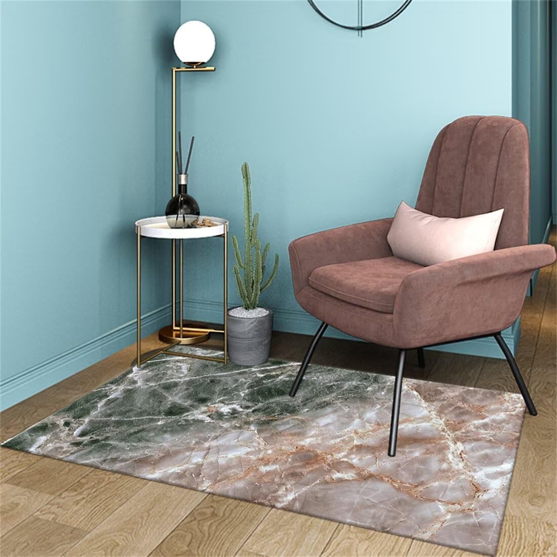 Tapis de salon texturé effet marbre pour sublimer la moquette de chambre