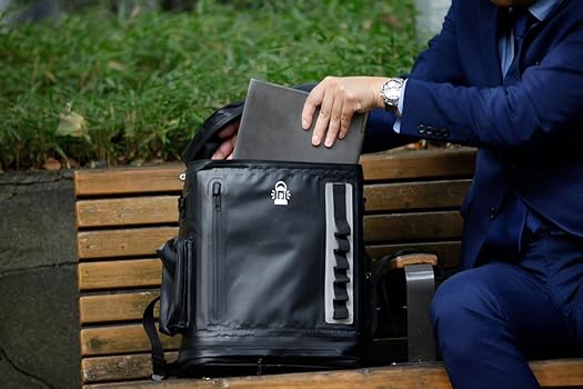 Amazon.co.jp: 浮く 防水リュック Beat Board（ビートボード