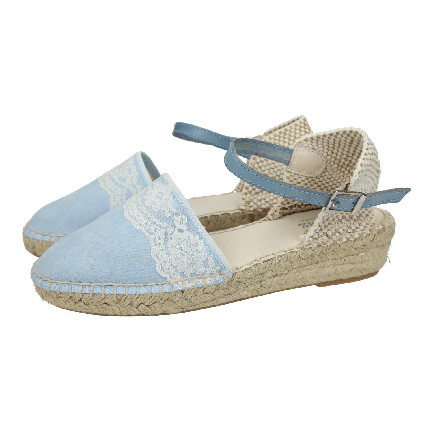 233 Esparteñas de Piel en Color Celeste para niñas, esparteñas de comunión Hechas en España, con Encajes al Frente NIÑA Zapato COMUNIÓN