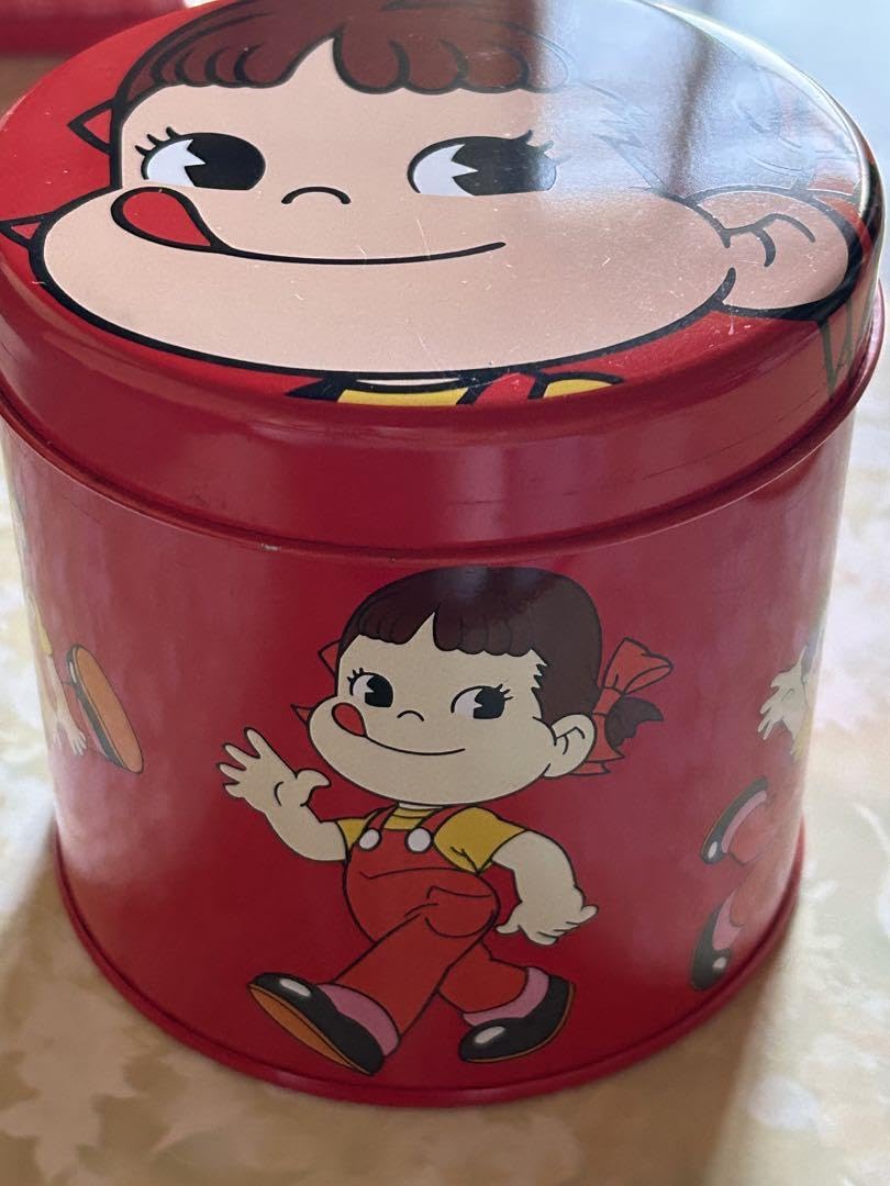 不二家 - 不二家　ペコちゃん　缶　大型缶　昭和レトロ 不二家 ペコちゃん 缶 大型缶 昭和レトロ - メルカリ