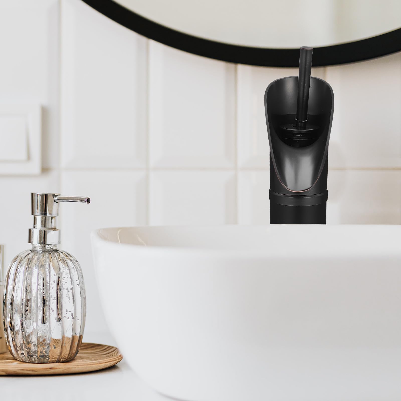 Rubinetto Lavabo Bagno Nero Monocomando, Beccuccio a Cascata | Rame, Stile Retrò ed Elegante, per Casa e Bagno, Flusso Acqua Costante, Alta Resistenza