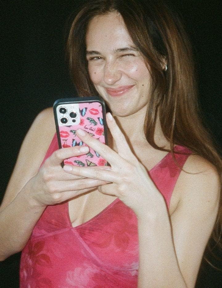 Miniatura 8 de Wildflower Fundas Realisation Par x Devon Lee Carlson Funda, compatible con Apple iPhone 1212 Pro Rojo, Frogs, Collab Protector negro